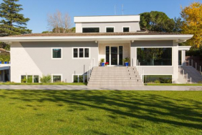 Niclas Luxury Apartments